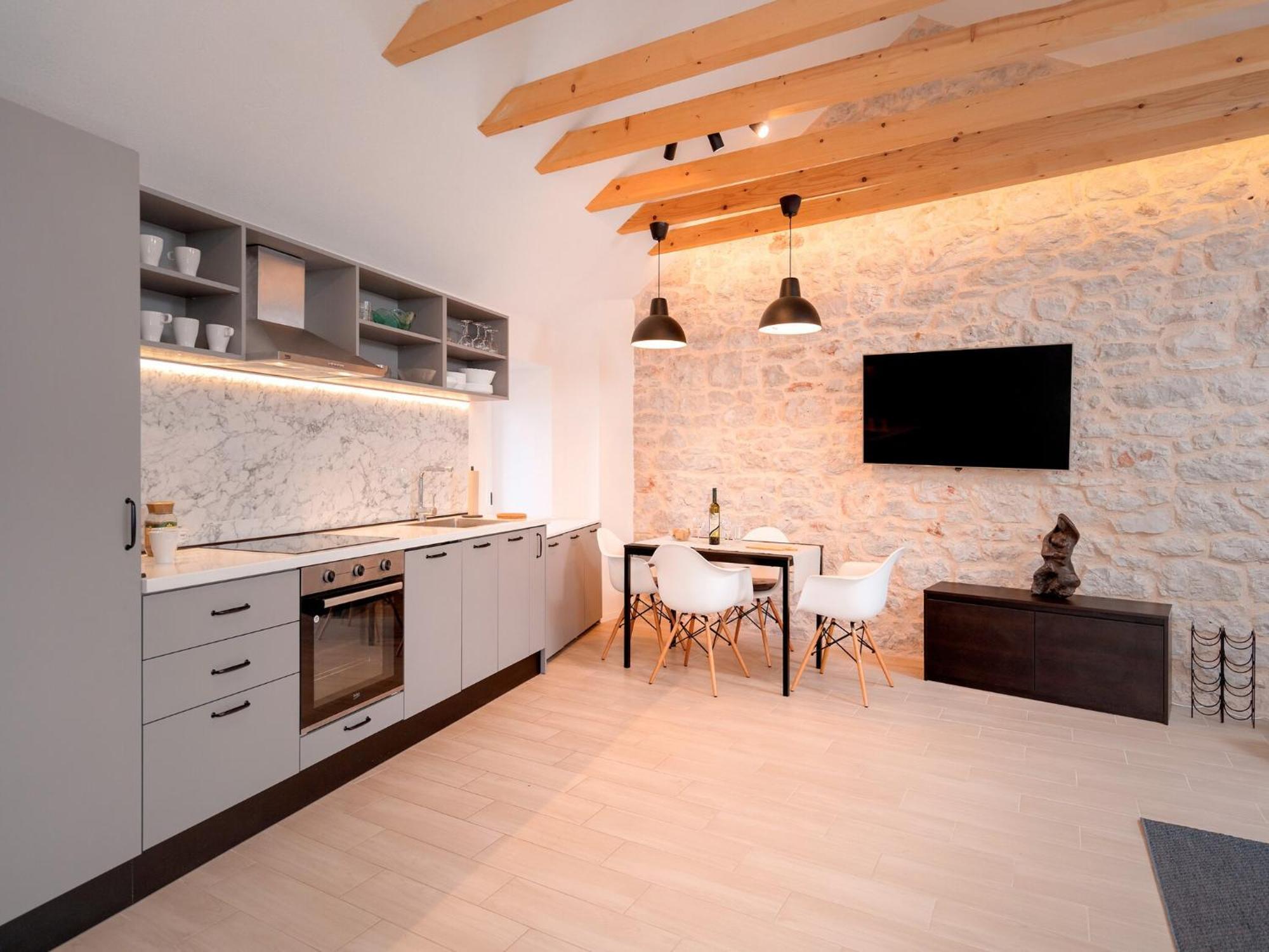 Nicely Decorated House With Top Roofed Terrace Врбоска Екстериор снимка