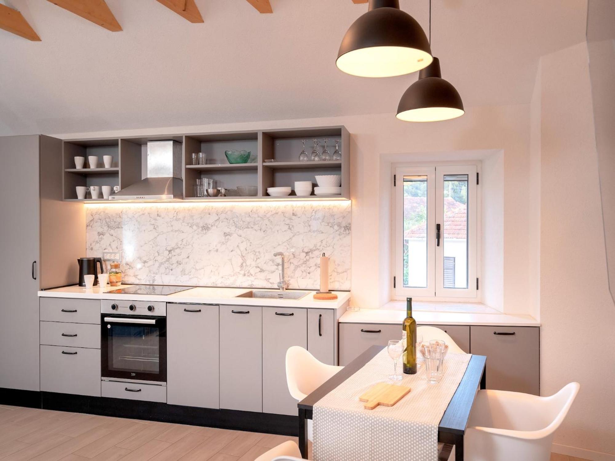 Nicely Decorated House With Top Roofed Terrace Врбоска Екстериор снимка